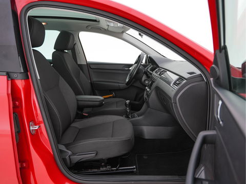 Škoda Rapid Spaceback 1.2 TSI Greentech Ambition Businessline Style-Pack *PANO | NAVI-FULLMAP | AMUNDSEN-AUDIO | AIRCO | CRUISE | PDC | TOWBAR | COMFORT-SEATS | 16''ALU*