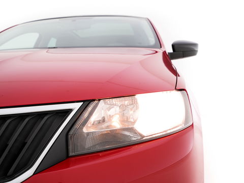 Škoda Rapid Spaceback 1.2 TSI Greentech Ambition Businessline Style-Pack *PANO | NAVI-FULLMAP | AMUNDSEN-AUDIO | AIRCO | CRUISE | PDC | TOWBAR | COMFORT-SEATS | 16''ALU*