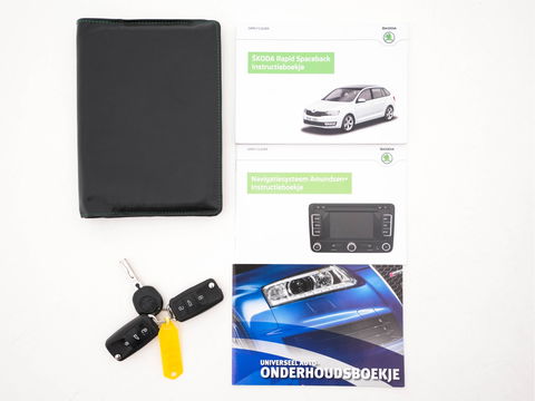 Škoda Rapid Spaceback 1.2 TSI Greentech Ambition Businessline Style-Pack *PANO | NAVI-FULLMAP | AMUNDSEN-AUDIO | AIRCO | CRUISE | PDC | TOWBAR | COMFORT-SEATS | 16''ALU*