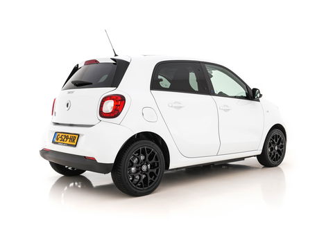 Smart Forfour EQ Business Solution Cool&Media-Pack 18 kWh [ 3-Fase ] (INCL-BTW) *PANO | FULL-LEATHER | NAVI-FULLMAP | CAMERA | AIRCO | SPORT-SEATS | AMBIENT-LIGHT | DAB | HEATED-SEATS | 16''ALU*