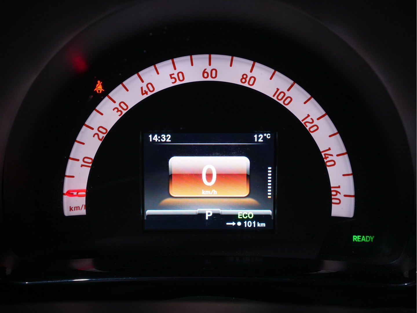 Smart Forfour EQ Business Solution Cool&Media-Pack 18 kWh [ 3-Fase ] (INCL-BTW) *PANO | FULL-LEATHER | NAVI-FULLMAP | CAMERA | AIRCO | SPORT-SEATS | AMBIENT-LIGHT | DAB | HEATED-SEATS | 16''ALU*