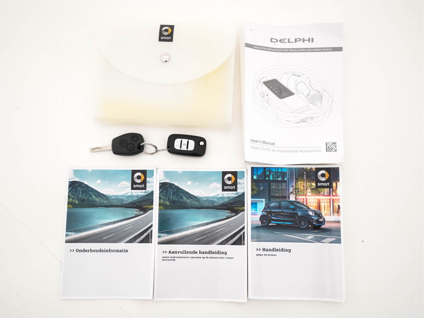 Smart Forfour EQ Business Solution Cool&Media-Pack 18 kWh [ 3-Fase ] (INCL-BTW) *PANO | FULL-LEATHER | NAVI-FULLMAP | CAMERA | AIRCO | SPORT-SEATS | AMBIENT-LIGHT | DAB | HEATED-SEATS | 16''ALU*