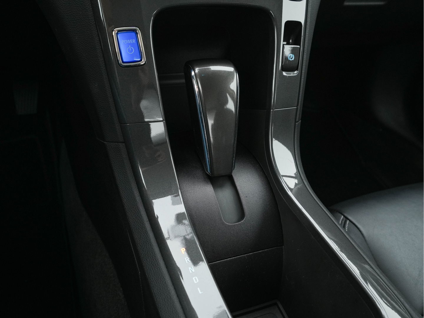 Chevrolet Volt 1.4 LT Aut. *KEYLESS | FULL-LEATHER | ECC | HEATED-SEATS | CRUISE | DIGI-COCKPIT | COMFORT-SEATS | 17"ALU*