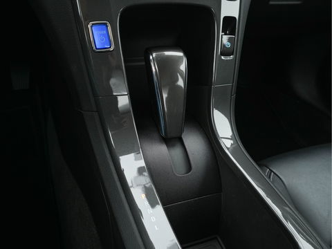 Chevrolet Volt 1.4 LT Aut. *KEYLESS | FULL-LEATHER | ECC | HEATED-SEATS | CRUISE | DIGI-COCKPIT | COMFORT-SEATS | 17"ALU*