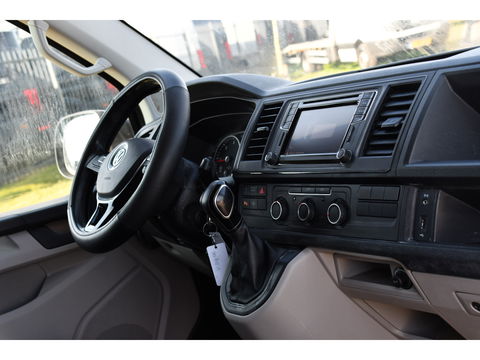 Volkswagen Transporter 2.0 TDI L2H1 Highline Cruise, 150PK, Sensoren, NAVI, Automaat, Voorruit verwarming, Multimedia, Uniek!