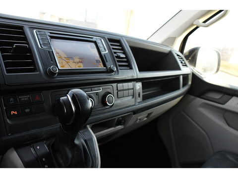 Volkswagen Transporter 2.0 TDI L2H1 Highline Cruise, 150PK, Sensoren, NAVI, Automaat, Voorruit verwarming, Multimedia, Uniek!
