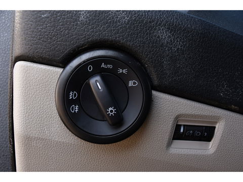 Volkswagen Transporter 2.0 TDI L2H1 Highline Cruise, 150PK, Sensoren, NAVI, Automaat, Voorruit verwarming, Multimedia, Uniek!