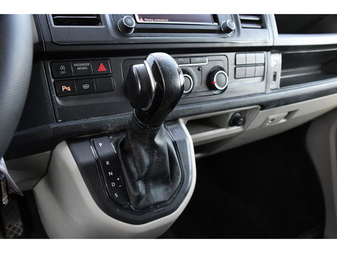 Volkswagen Transporter 2.0 TDI L2H1 Highline Cruise, 150PK, Sensoren, NAVI, Automaat, Voorruit verwarming, Multimedia, Uniek!
