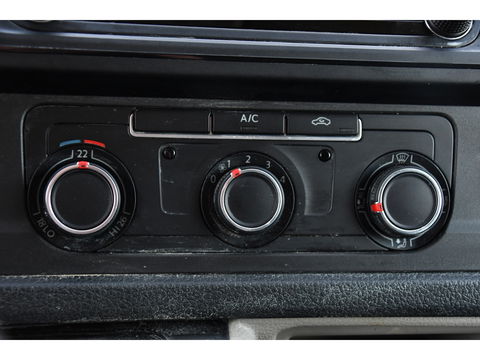 Volkswagen Transporter 2.0 TDI L2H1 Highline Cruise, 150PK, Sensoren, NAVI, Automaat, Voorruit verwarming, Multimedia, Uniek!