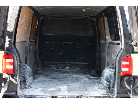 Volkswagen Transporter 2.0 TDI L2H1 Highline Cruise, 150PK, Sensoren, NAVI, Automaat, Voorruit verwarming, Multimedia, Uniek!