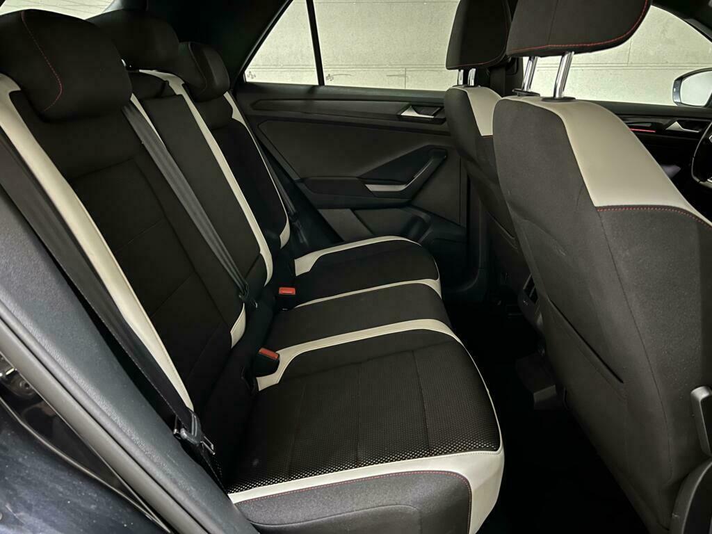 Volkswagen T-Roc 1.5 TSI Sport R-Line Pano CarPlay ACC NAP