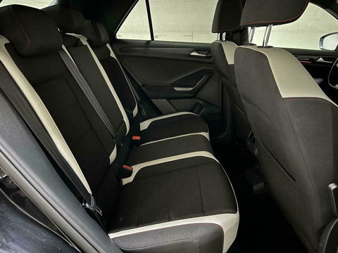 Volkswagen T-Roc 1.5 TSI Sport R-Line Pano CarPlay ACC NAP