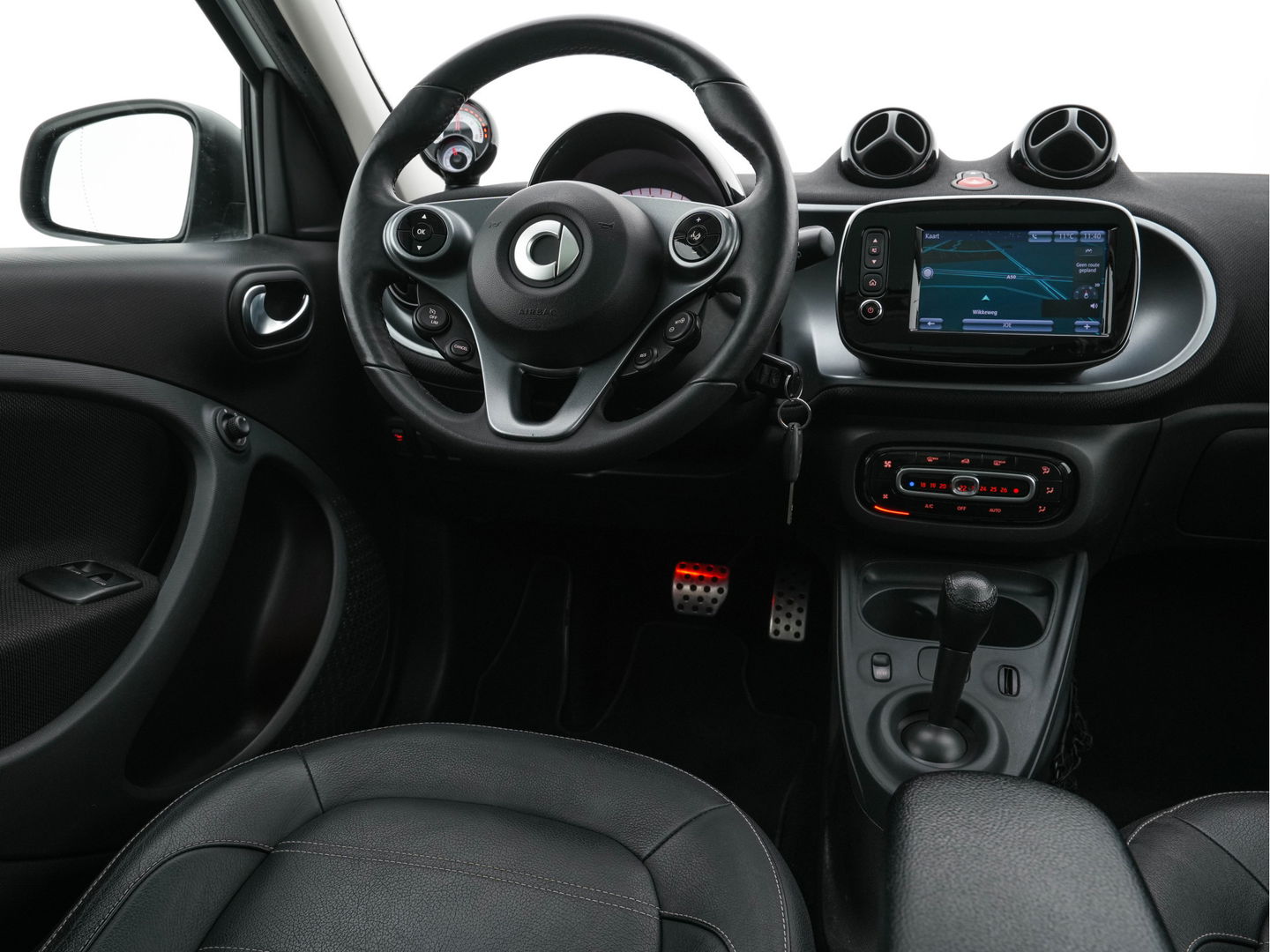 Smart Forfour EQ Business Solution Cool&Media-Pack 18 kWh [ 3-Fase ] (INCL-BTW) *PANO | FULL-LEATHER | NAVI-FULLMAP | CAMERA | AIRCO | SPORT-SEATS | AMBIENT-LIGHT | DAB | HEATED-SEATS | 16''ALU*