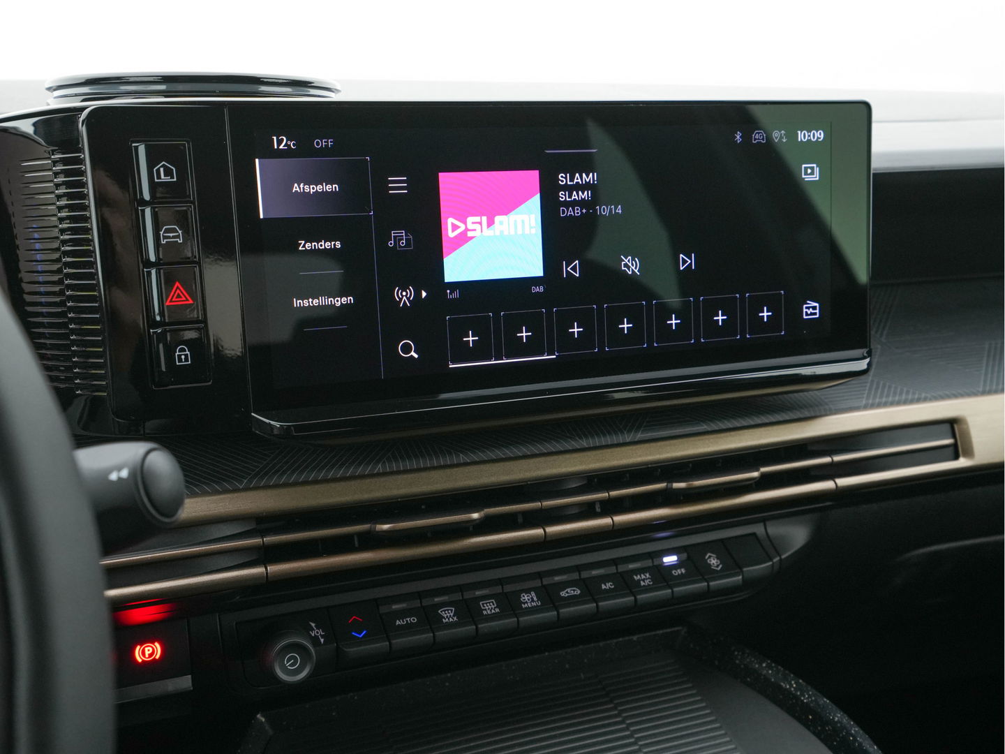 Lancia Ypsilon LX 51 kWh Gold [ 3-Fase ] (INCL-BTW) Aut. *HEATPUMP | LEATHER-VELOURS | FULL-LED | ADAPT.CRUISE | CAMERA | DIGI-COCKPIT | CARPLAY | LANE-ASSIST | BLINDSPOT | KEYLESS | COMFORT-SEATS | DAB | 17"ALU*