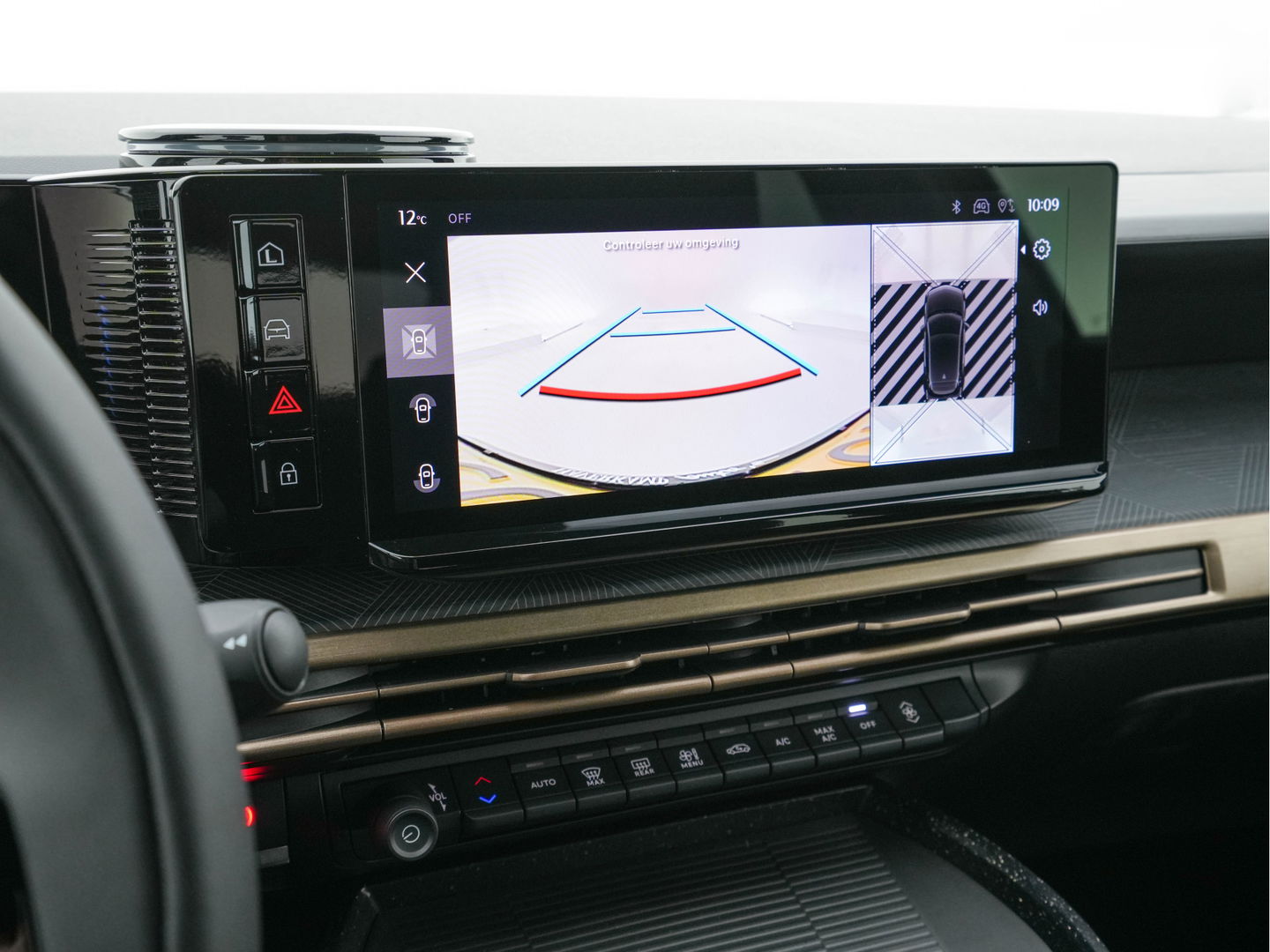 Lancia Ypsilon LX 51 kWh Gold [ 3-Fase ] (INCL-BTW) Aut. *HEATPUMP | LEATHER-VELOURS | FULL-LED | ADAPT.CRUISE | CAMERA | DIGI-COCKPIT | CARPLAY | LANE-ASSIST | BLINDSPOT | KEYLESS | COMFORT-SEATS | DAB | 17"ALU*