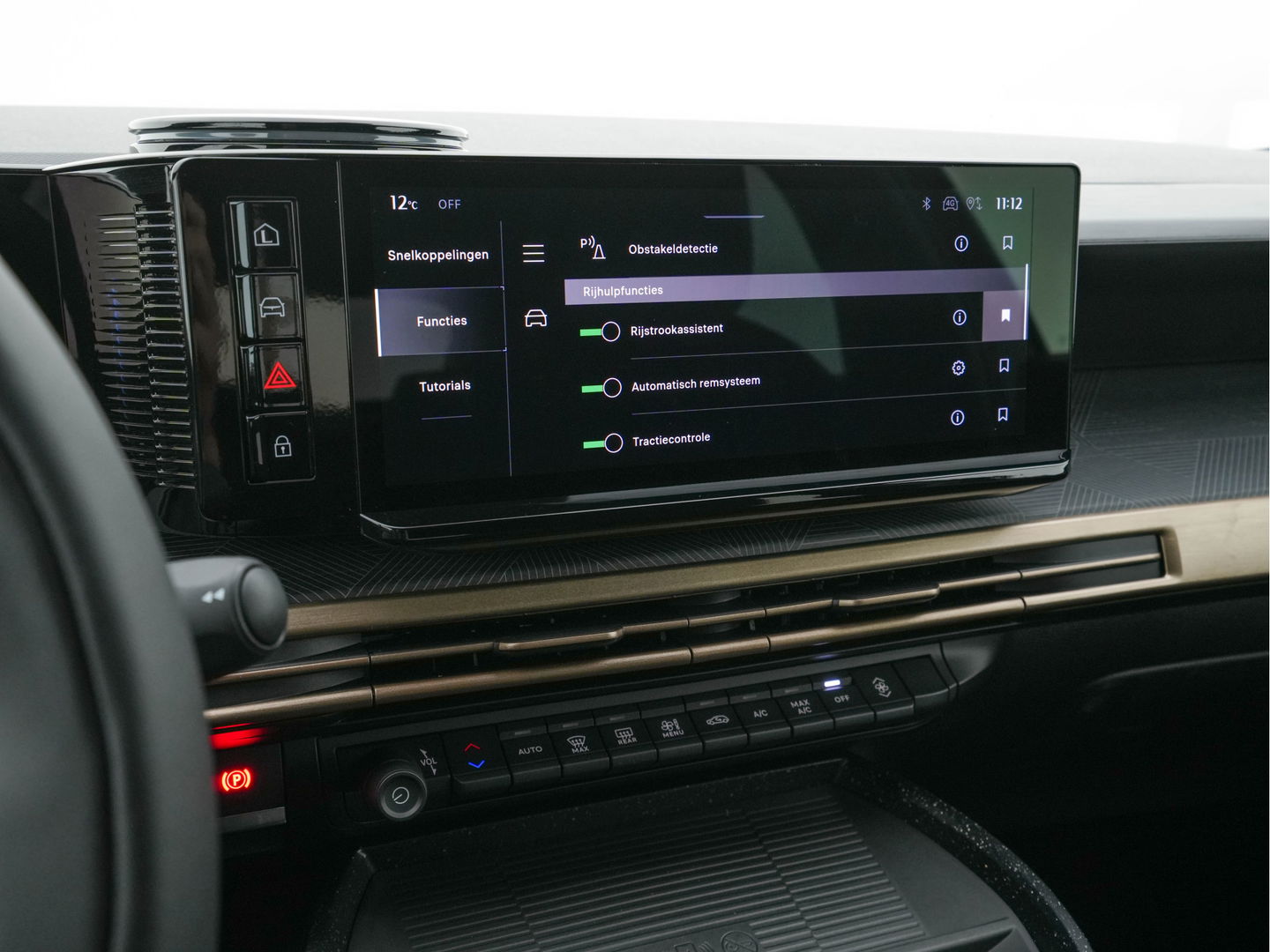 Lancia Ypsilon LX 51 kWh Gold [ 3-Fase ] (INCL-BTW) Aut. *HEATPUMP | LEATHER-VELOURS | FULL-LED | ADAPT.CRUISE | CAMERA | DIGI-COCKPIT | CARPLAY | LANE-ASSIST | BLINDSPOT | KEYLESS | COMFORT-SEATS | DAB | 17"ALU*