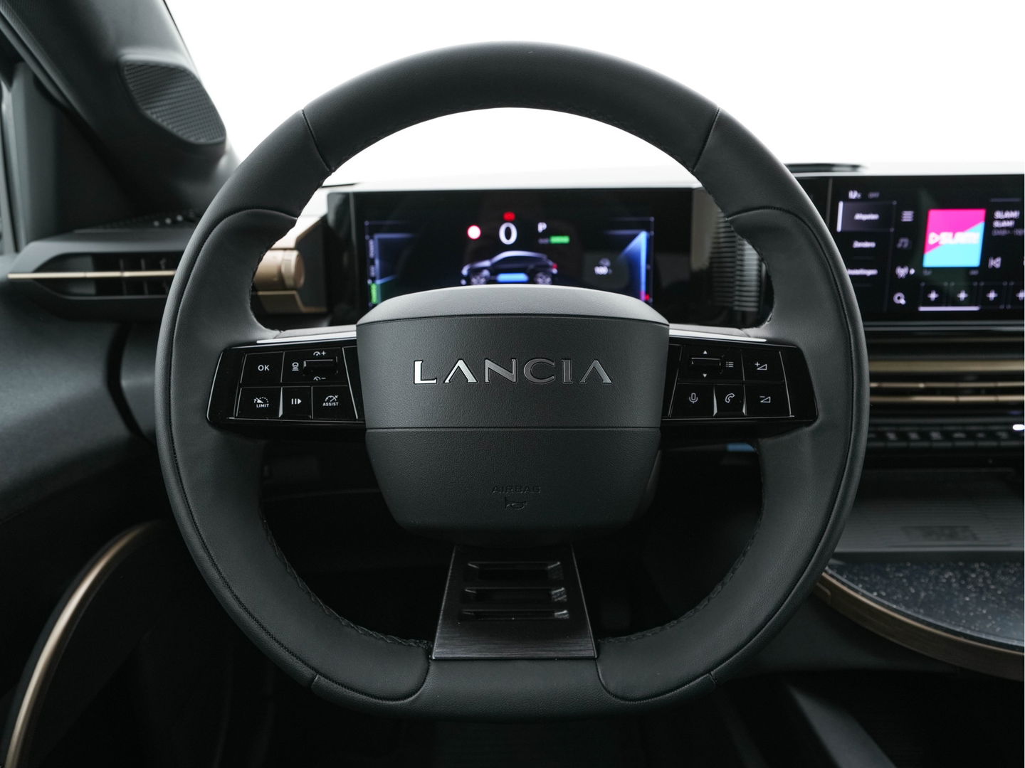 Lancia Ypsilon LX 51 kWh Gold [ 3-Fase ] (INCL-BTW) Aut. *HEATPUMP | LEATHER-VELOURS | FULL-LED | ADAPT.CRUISE | CAMERA | DIGI-COCKPIT | CARPLAY | LANE-ASSIST | BLINDSPOT | KEYLESS | COMFORT-SEATS | DAB | 17"ALU*