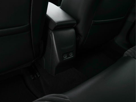 Lancia Ypsilon LX 51 kWh Gold [ 3-Fase ] (INCL-BTW) Aut. *HEATPUMP | LEATHER-VELOURS | FULL-LED | ADAPT.CRUISE | CAMERA | DIGI-COCKPIT | CARPLAY | LANE-ASSIST | BLINDSPOT | KEYLESS | COMFORT-SEATS | DAB | 17"ALU*