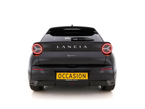 Lancia Ypsilon LX 51 kWh Gold [ 3-Fase ] (INCL-BTW) Aut. *HEATPUMP | LEATHER-VELOURS | FULL-LED | ADAPT.CRUISE | CAMERA | DIGI-COCKPIT | CARPLAY | LANE-ASSIST | BLINDSPOT | KEYLESS | COMFORT-SEATS | DAB | 17"ALU*