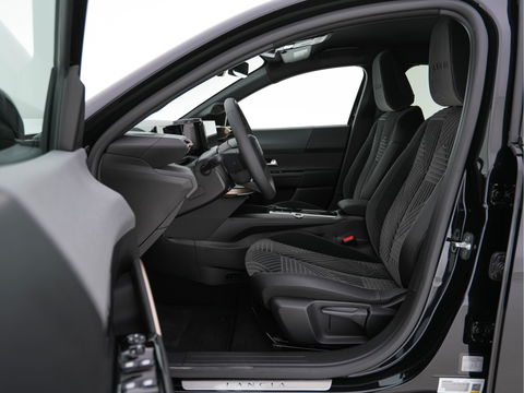 Lancia Ypsilon LX 51 kWh Gold [ 3-Fase ] (INCL-BTW) Aut. *HEATPUMP | LEATHER-VELOURS | FULL-LED | ADAPT.CRUISE | CAMERA | DIGI-COCKPIT | CARPLAY | LANE-ASSIST | BLINDSPOT | KEYLESS | COMFORT-SEATS | DAB | 17"ALU*