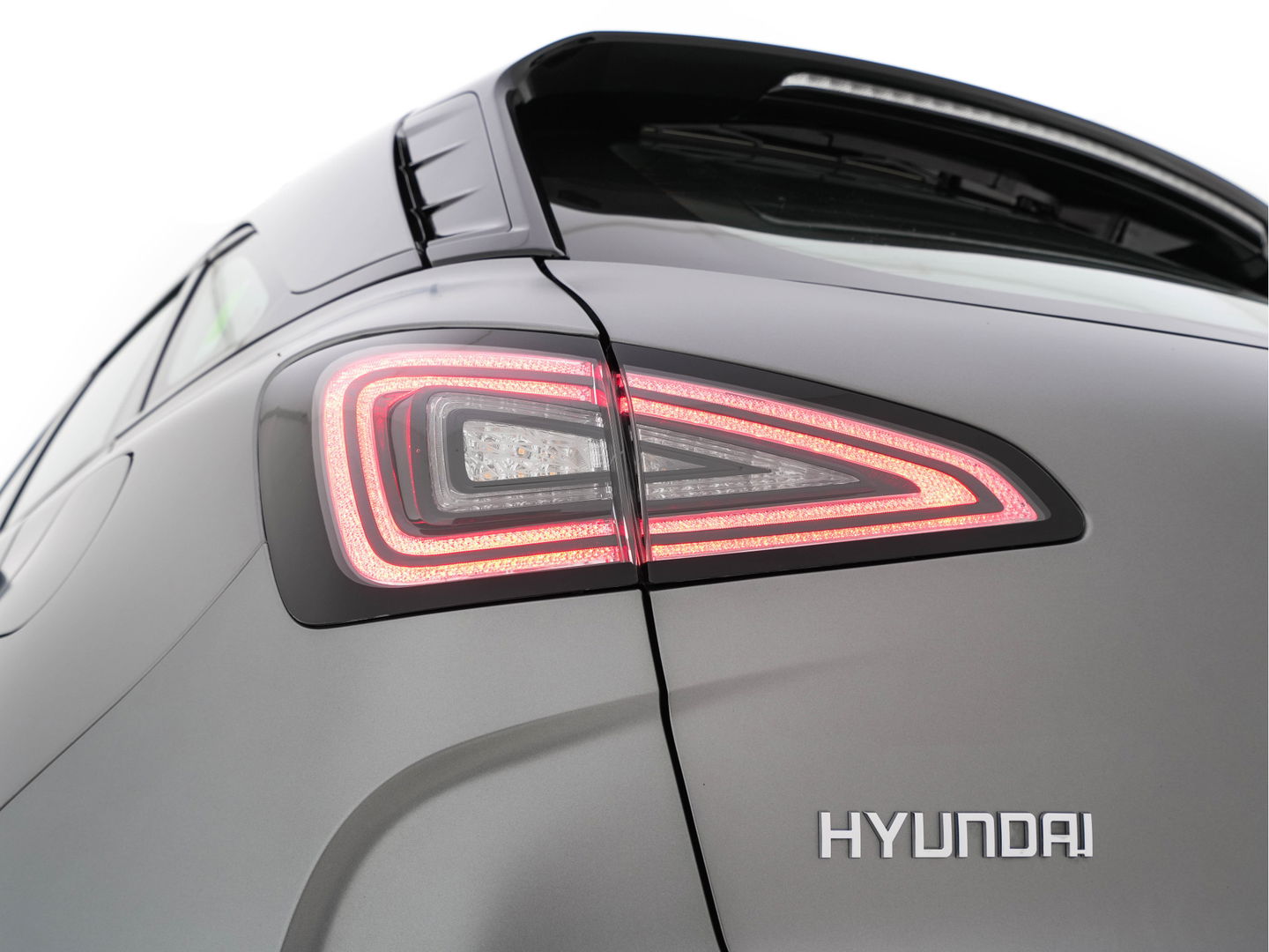 Hyundai NEXO FCEV Plus Pack [ HYDROGENIUM ] (INCL-BTW) (WATERSTOF) *PANO | NAPPA-FULL-LEATHER | NAVI-FULLMAP | ADAPT.CRUISE |  FULL-LED | KEYLESS | DAB |  KRELL-AUDIO | DIGI-WIDESCREEN-COCKPIT | SURROUND-VIEW | SHIFT-PADDLES | COMFORT.