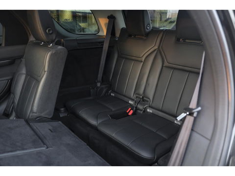 Land Rover Discovery 3.0 Td6 258pk HSE 7-persoons Panoramadak *BTW* Head-up Trekhaak elektrisch Adaptive cruise 22" LMV Meridian audio