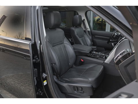 Land Rover Discovery 3.0 Td6 258pk HSE 7-persoons Panoramadak *BTW* Head-up Trekhaak elektrisch Adaptive cruise 22" LMV Meridian audio