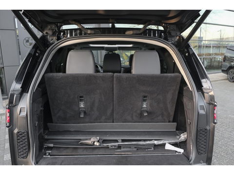 Land Rover Discovery 3.0 Td6 258pk HSE 7-persoons Panoramadak *BTW* Head-up Trekhaak elektrisch Adaptive cruise 22" LMV Meridian audio