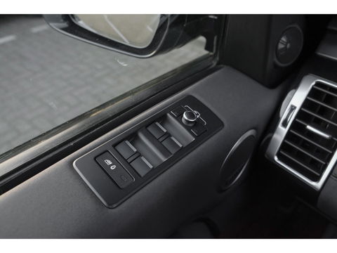 Land Rover Discovery 3.0 Td6 258pk HSE 7-persoons Panoramadak *BTW* Head-up Trekhaak elektrisch Adaptive cruise 22" LMV Meridian audio