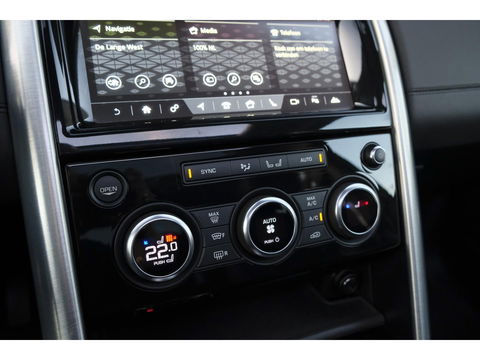 Land Rover Discovery 3.0 Td6 258pk HSE 7-persoons Panoramadak *BTW* Head-up Trekhaak elektrisch Adaptive cruise 22" LMV Meridian audio