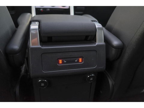 Land Rover Discovery 3.0 Td6 258pk HSE 7-persoons Panoramadak *BTW* Head-up Trekhaak elektrisch Adaptive cruise 22" LMV Meridian audio