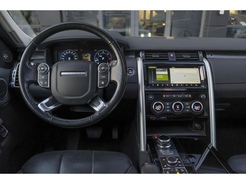 Land Rover Discovery 3.0 Td6 258pk HSE 7-persoons Panoramadak *BTW* Head-up Trekhaak elektrisch Adaptive cruise 22" LMV Meridian audio