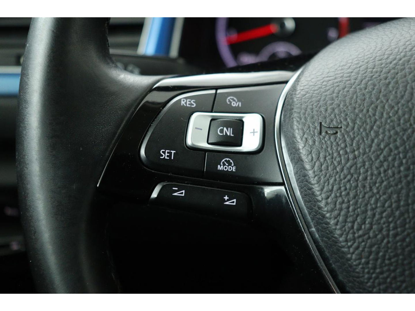 Volkswagen T-Roc 1.5 TSI Sport | Stoelverwarming | Full LED | Trekhaak | Navigatie | Climate control | PDC | Sportstoelen | Cruise control | Bluetooth