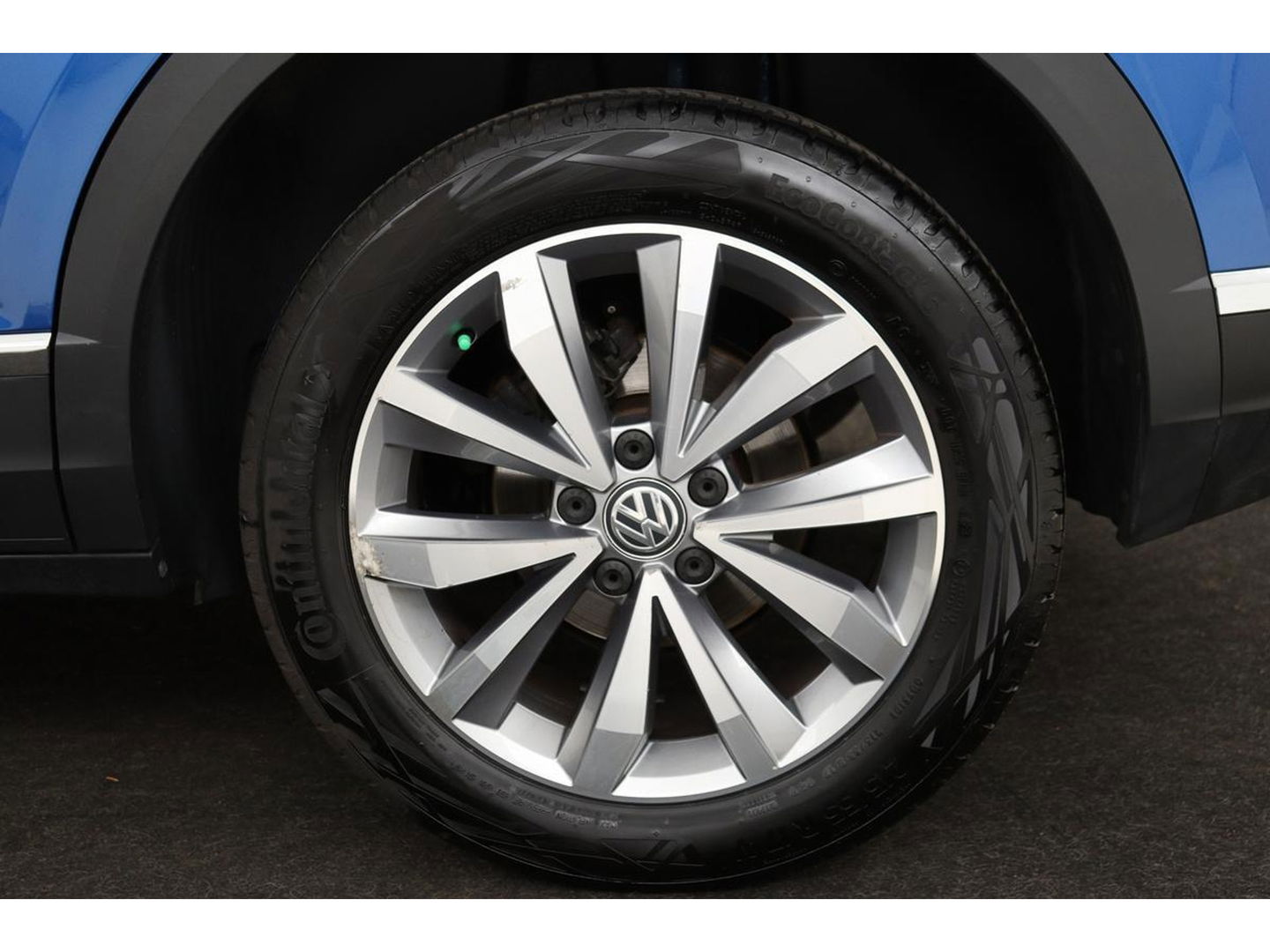 Volkswagen T-Roc 1.5 TSI Sport | Stoelverwarming | Full LED | Trekhaak | Navigatie | Climate control | PDC | Sportstoelen | Cruise control | Bluetooth