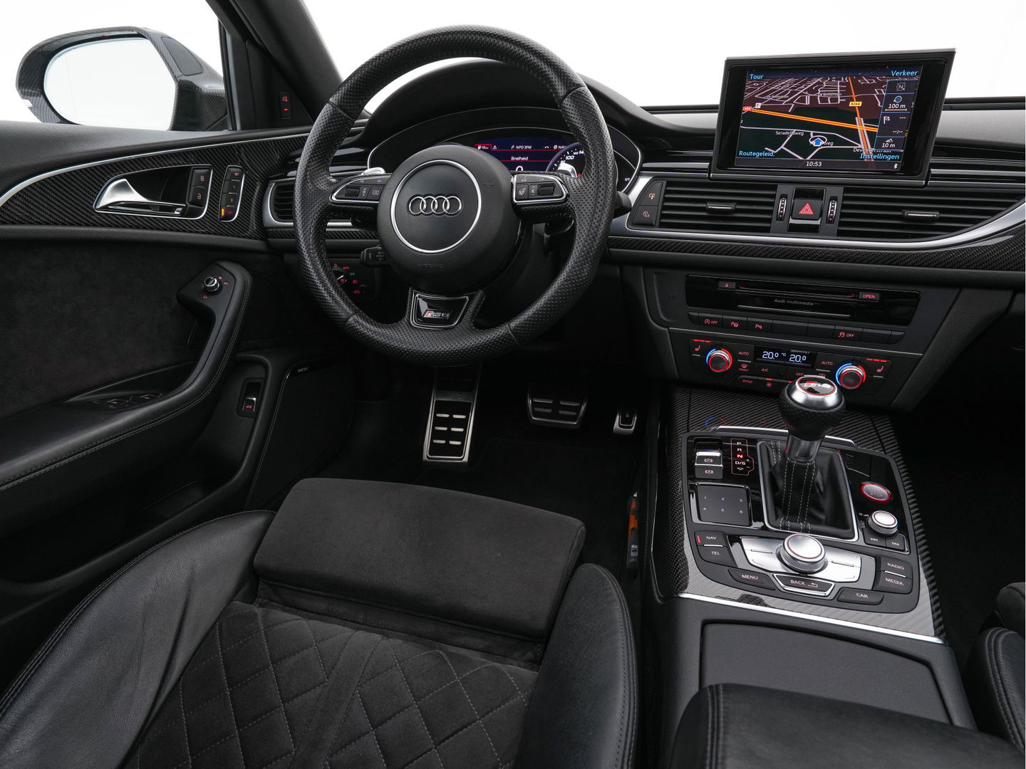 Audi RS6 Avant 4.0 TFSI Quattro *MILLTEK | KERAMIK | PANO | LEATHER-ALCANTARA | FULL-LED | TOP-VIEW | BLIS | MEMORY-PACK | CARBON-INT. | BOSE-SOUND | LANE-ASSIST | KEYLESS | DAB+ | SPORT-SEATS | SHIFT-PADDLES | 21''ALU