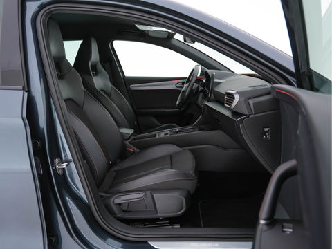 CUPRA Leon Sportstourer 1.4 e-Hybrid VZ Adrenaline (INCL-BTW) Aut. *FULL-LED | DIGI-COCKPIT | ADAPTIVE-CRUISE | 1/2-LEATHER | SPORT-SEATS | AMBIENT-LIGHT | DAB+ | KEYLESS | CAMERA | HEATED-SEATS | SHIFT-PADDLES | 19''ALU*