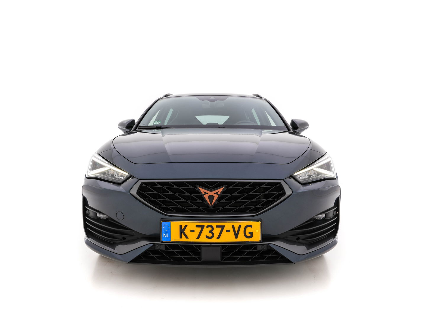 CUPRA Leon Sportstourer 1.4 e-Hybrid VZ Adrenaline (INCL-BTW) Aut. *FULL-LED | DIGI-COCKPIT | ADAPTIVE-CRUISE | 1/2-LEATHER | SPORT-SEATS | AMBIENT-LIGHT | DAB+ | KEYLESS | CAMERA | HEATED-SEATS | SHIFT-PADDLES | 19''ALU*