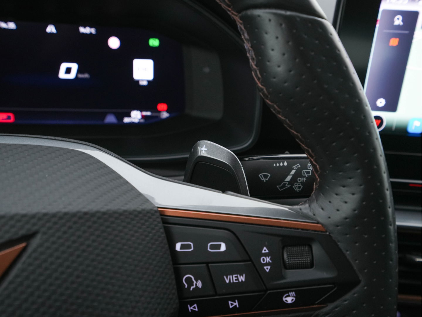 CUPRA Leon Sportstourer 1.4 e-Hybrid VZ Adrenaline (INCL-BTW) Aut. *FULL-LED | DIGI-COCKPIT | ADAPTIVE-CRUISE | 1/2-LEATHER | SPORT-SEATS | AMBIENT-LIGHT | DAB+ | KEYLESS | CAMERA | HEATED-SEATS | SHIFT-PADDLES | 19''ALU*