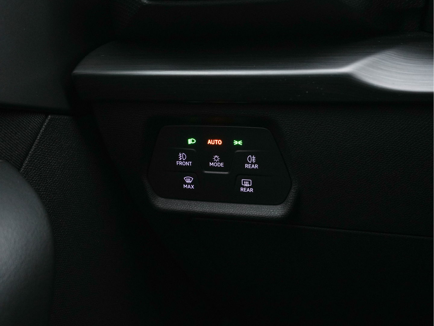 CUPRA Leon Sportstourer 1.4 e-Hybrid VZ Adrenaline (INCL-BTW) Aut. *FULL-LED | DIGI-COCKPIT | ADAPTIVE-CRUISE | 1/2-LEATHER | SPORT-SEATS | AMBIENT-LIGHT | DAB+ | KEYLESS | CAMERA | HEATED-SEATS | SHIFT-PADDLES | 19''ALU*