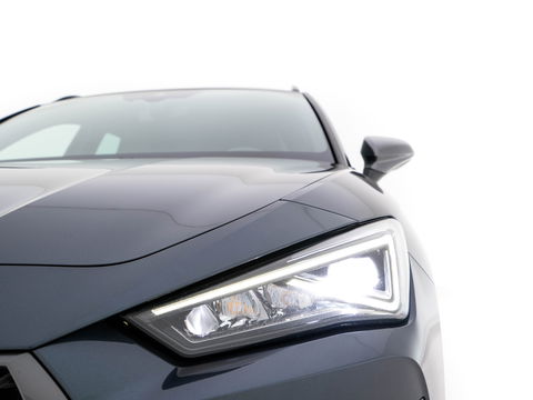 CUPRA Leon Sportstourer 1.4 e-Hybrid VZ Adrenaline (INCL-BTW) Aut. *FULL-LED | DIGI-COCKPIT | ADAPTIVE-CRUISE | 1/2-LEATHER | SPORT-SEATS | AMBIENT-LIGHT | DAB+ | KEYLESS | CAMERA | HEATED-SEATS | SHIFT-PADDLES | 19''ALU*