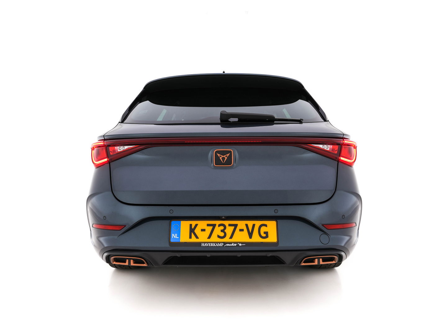 CUPRA Leon Sportstourer 1.4 e-Hybrid VZ Adrenaline (INCL-BTW) Aut. *FULL-LED | DIGI-COCKPIT | ADAPTIVE-CRUISE | 1/2-LEATHER | SPORT-SEATS | AMBIENT-LIGHT | DAB+ | KEYLESS | CAMERA | HEATED-SEATS | SHIFT-PADDLES | 19''ALU*