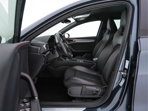 CUPRA Leon Sportstourer 1.4 e-Hybrid VZ Adrenaline (INCL-BTW) Aut. *FULL-LED | DIGI-COCKPIT | ADAPTIVE-CRUISE | 1/2-LEATHER | SPORT-SEATS | AMBIENT-LIGHT | DAB+ | KEYLESS | CAMERA | HEATED-SEATS | SHIFT-PADDLES | 19''ALU*