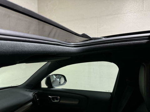 Volvo XC40 1.5 T5 Recharge R-Design Pano Navi Camera Cruise