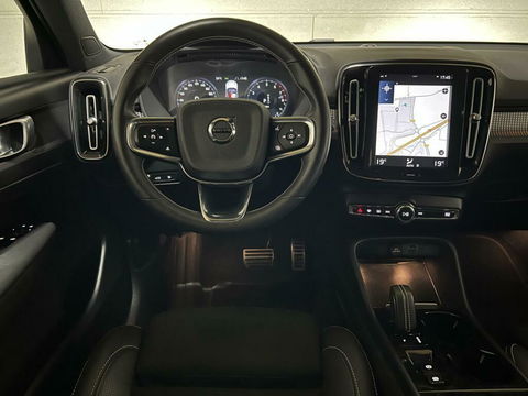 Volvo XC40 1.5 T5 Recharge R-Design Pano Navi Camera Cruise