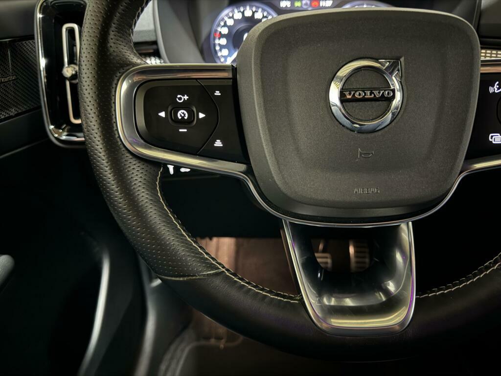 Volvo XC40 1.5 T5 Recharge R-Design Pano Navi Camera Cruise