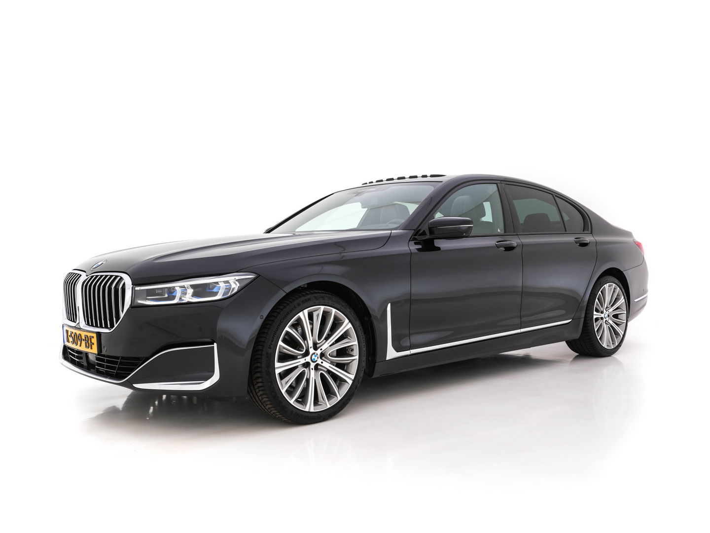 BMW 7 Serie 730d High Executive Aut. *PANO | HEAD-UP | CARBON-CORE | ADAPT.CRUISE | LASER-LED | SOFT-CLOSE | MASSAGE | NAPPA-LEATHER | HARMAN/KARDON-AUDIO | MEMORY-PACK | BLINDSPOT | TOP-VIEW | CARPLAY | DIGI-COCKPIT