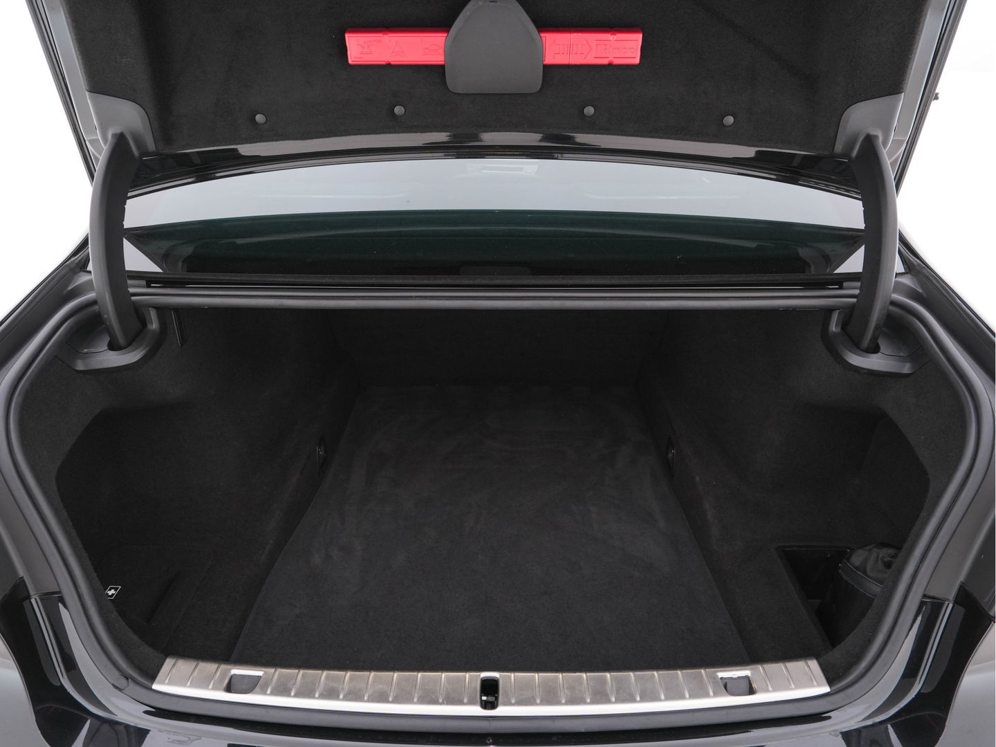 BMW 7 Serie 730d High Executive Aut. *PANO | HEAD-UP | CARBON-CORE | ADAPT.CRUISE | LASER-LED | SOFT-CLOSE | MASSAGE | NAPPA-LEATHER | HARMAN/KARDON-AUDIO | MEMORY-PACK | BLINDSPOT | TOP-VIEW | CARPLAY | DIGI-COCKPIT