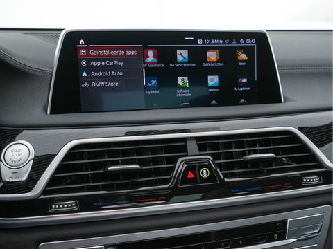 BMW 7 Serie 730d High Executive Aut. *PANO | HEAD-UP | CARBON-CORE | ADAPT.CRUISE | LASER-LED | SOFT-CLOSE | MASSAGE | NAPPA-LEATHER | HARMAN/KARDON-AUDIO | MEMORY-PACK | BLINDSPOT | TOP-VIEW | CARPLAY | DIGI-COCKPIT