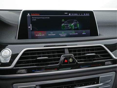 BMW 7 Serie 730d High Executive Aut. *PANO | HEAD-UP | CARBON-CORE | ADAPT.CRUISE | LASER-LED | SOFT-CLOSE | MASSAGE | NAPPA-LEATHER | HARMAN/KARDON-AUDIO | MEMORY-PACK | BLINDSPOT | TOP-VIEW | CARPLAY | DIGI-COCKPIT
