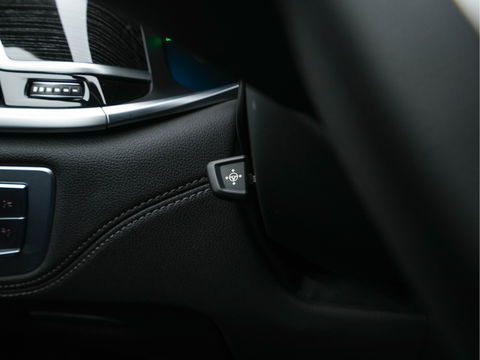 BMW 7 Serie 730d High Executive Aut. *PANO | HEAD-UP | CARBON-CORE | ADAPT.CRUISE | LASER-LED | SOFT-CLOSE | MASSAGE | NAPPA-LEATHER | HARMAN/KARDON-AUDIO | MEMORY-PACK | BLINDSPOT | TOP-VIEW | CARPLAY | DIGI-COCKPIT